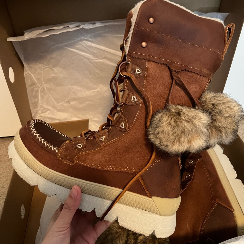 Manitobah Mukluks Pacific Winter Boots Women (Size: 6.5 US)